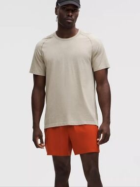 Lululemon Men's Pace Breaker Lined Shorts Sz Small